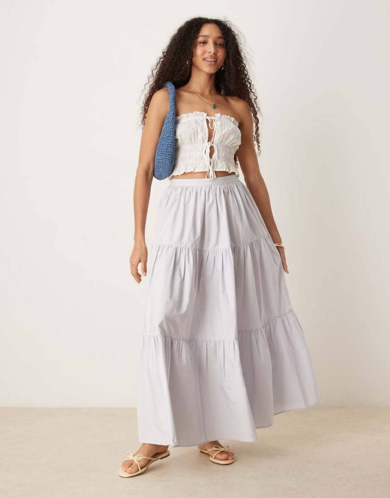 ASOS DESIGN - Gestufter Boho-Maxirock in verwaschenem Blau-Grün von ASOS DESIGN