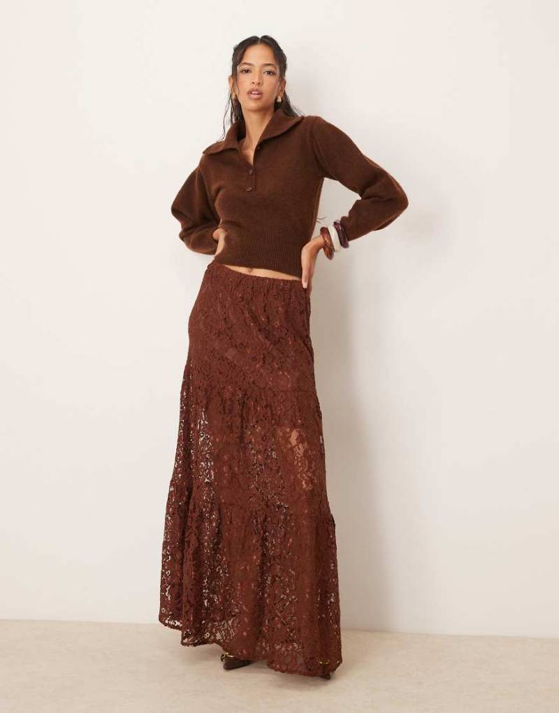 ASOS DESIGN - Gestufter Maxirock aus Spitze in Braun von ASOS DESIGN