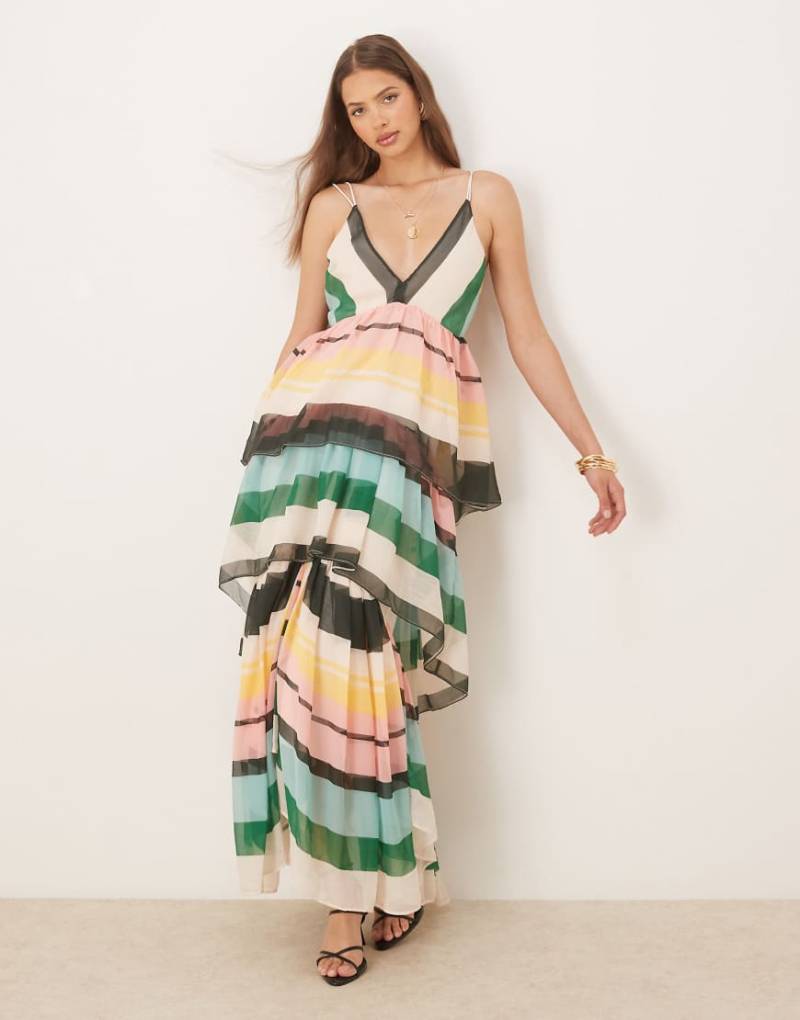 ASOS DESIGN - Gestuftes Maxikleid mit tiefem Ausschnitt, Rückenausschnitt und Streifenmuster-Bunt von ASOS DESIGN