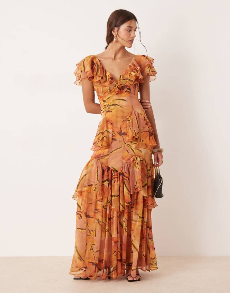 ASOS DESIGN - Gestuftes Midaxi-Kleid in Gelb mit U-Ausschnitt, Blumenmuster, Rüschen und Flatterärmeln-Bunt von ASOS DESIGN