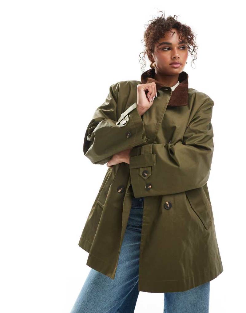 ASOS DESIGN - Gewachster Trenchcoat mit Steppfutter in Olivgrün von ASOS DESIGN