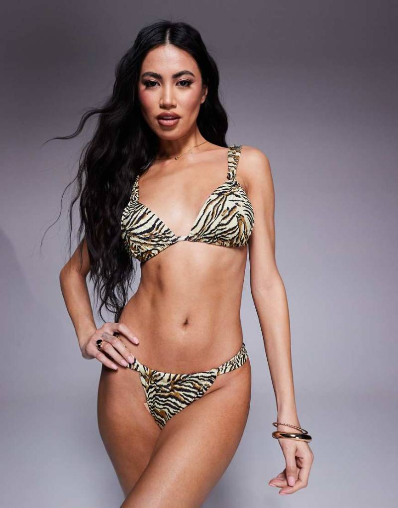 ASOS DESIGN - Gia - Triangel-Bikinioberteil mit Animal-Print und hohem Trägeransatz-Bunt von ASOS DESIGN