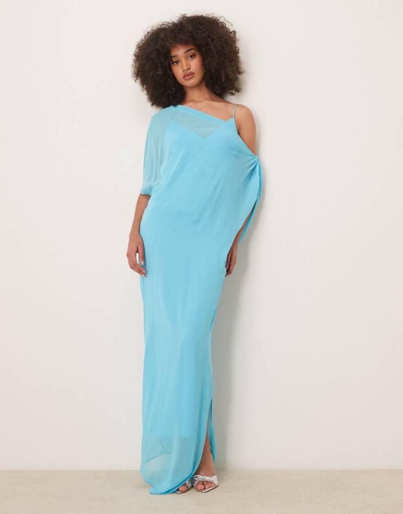 ASOS DESIGN - Goddess - Doppellagiges Maxikleid in leuchtendem Blau mit Drapierung und Farbblock-Design von ASOS DESIGN