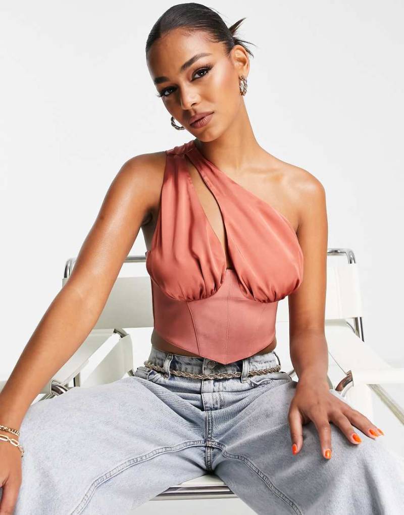 ASOS DESIGN - Going Out - Korsett-Oberteil in Staubrosa mit One-Shoulder-Träger und Körbchenpartie-Braun ASOS DESIGN - Going Out - Korsett-Oberteil in Staubrosa mit One-Shoulder-Träger und Körbchenpartie-Braun von ASOS DESIGN