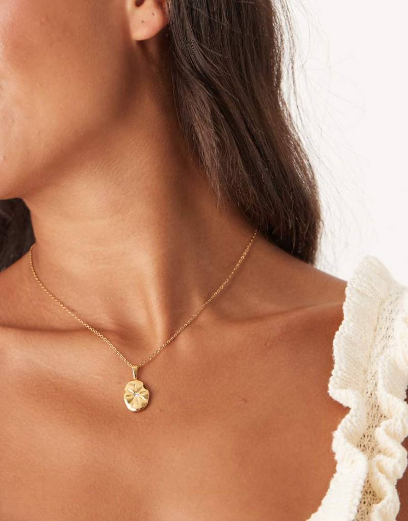 ASOS DESIGN - Goldfarbene Halskette aus wasserfestem Edelstahl mit Himmelskörper-Anhänger von ASOS DESIGN