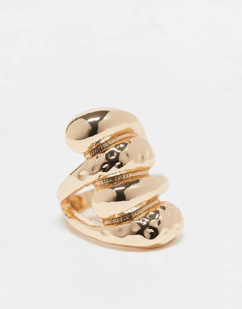 ASOS DESIGN - Goldfarbener Oversize-Ring im Blasen-Wickeldesign von ASOS DESIGN