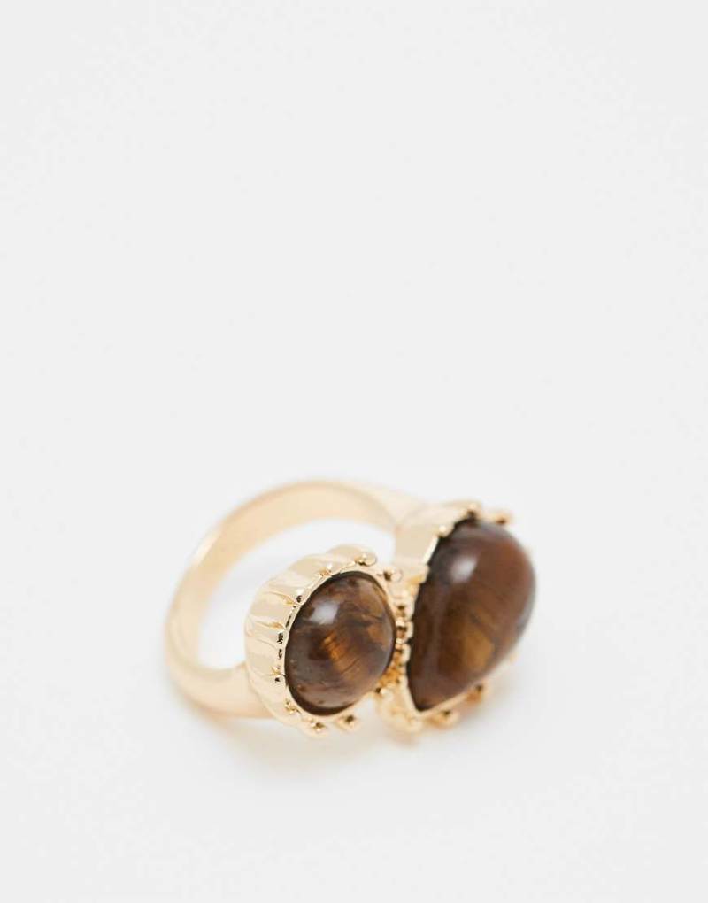 ASOS DESIGN - Goldfarbener Ring in Wickeldesign mit echten Tigeraugen-Ziersteinen von ASOS DESIGN