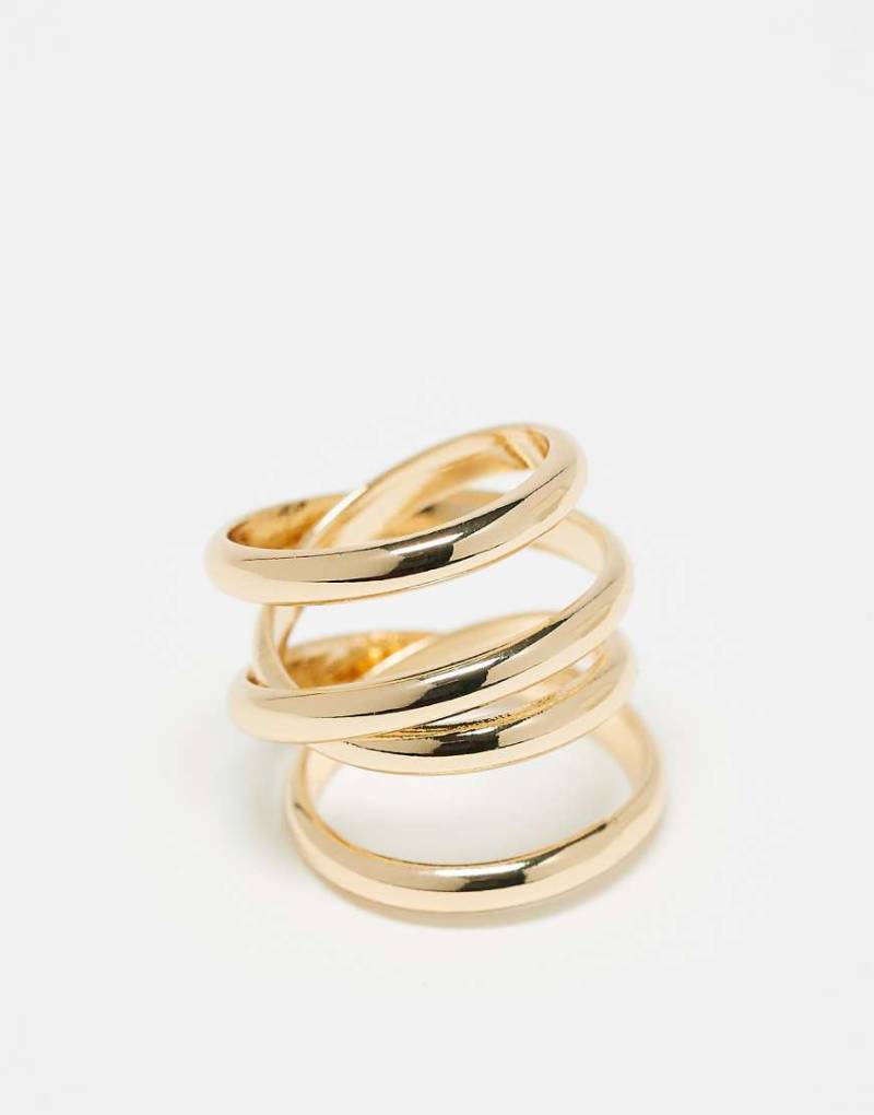 ASOS DESIGN - Goldfarbener Ring mit Dreifach-Schleife von ASOS DESIGN