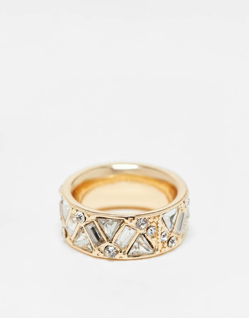 ASOS DESIGN - Goldfarbener Ring mit Kristallmix-Detail von ASOS DESIGN