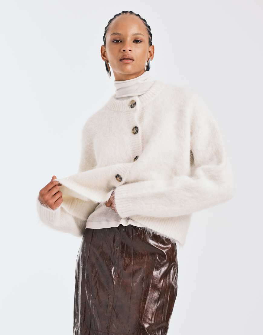 ASOS DESIGN - Grobe Strickjacke aus Alpakawolle in Cremeweiß von ASOS DESIGN