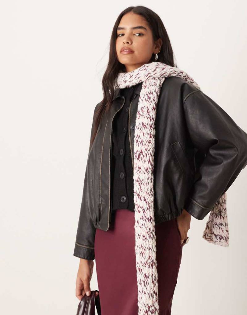 ASOS DESIGN - Grober, handgestrickter Schal aus Wollmix in mehreren Farben-Bunt von ASOS DESIGN