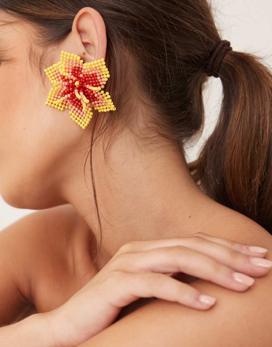 ASOS DESIGN - Große Blumenohrstecker mit buntem Perlenbesatz-Rot von ASOS DESIGN