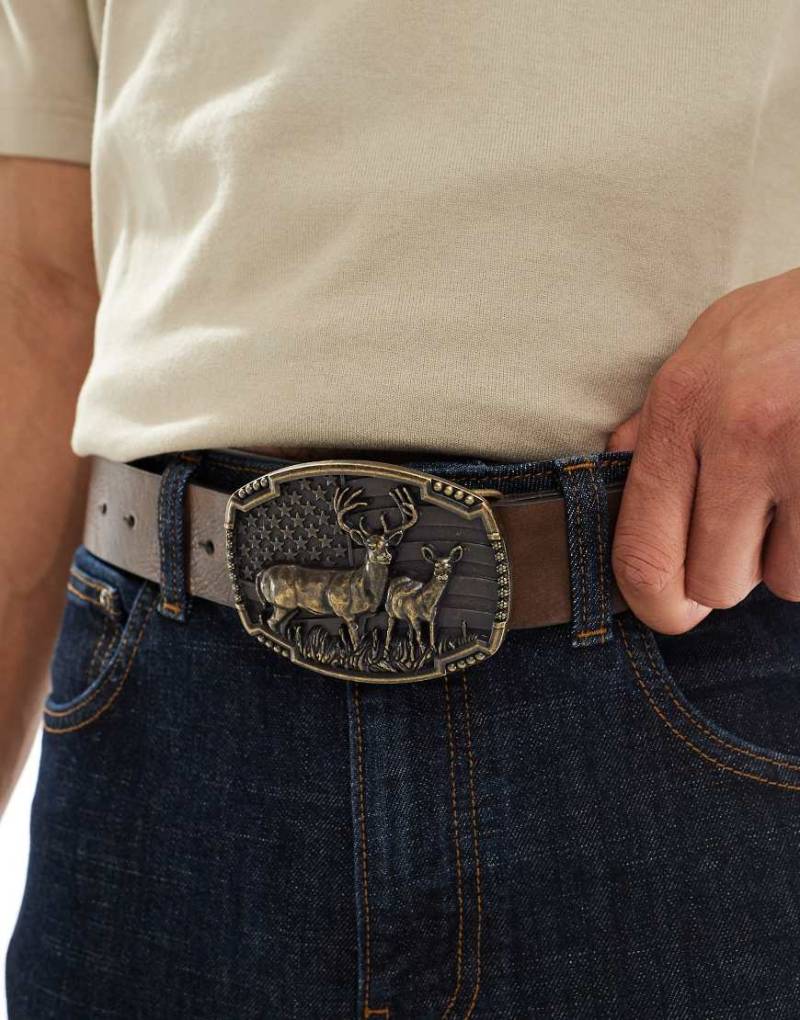 ASOS DESIGN - Gürtel aus braunem Kunstleder mit plattierter Schnalle von ASOS DESIGN