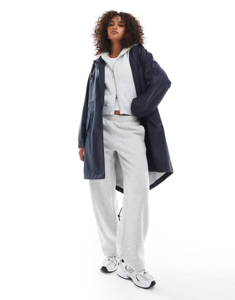 ASOS DESIGN - Gummierter Regen-Parka in Marineblau mit Kontrastdetail von ASOS DESIGN