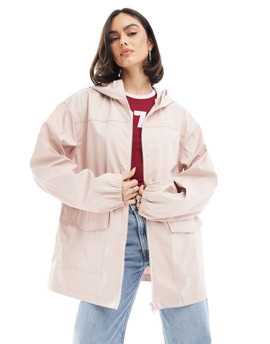 ASOS DESIGN - Gummierter Regenmantel in Pastellrosa von ASOS DESIGN