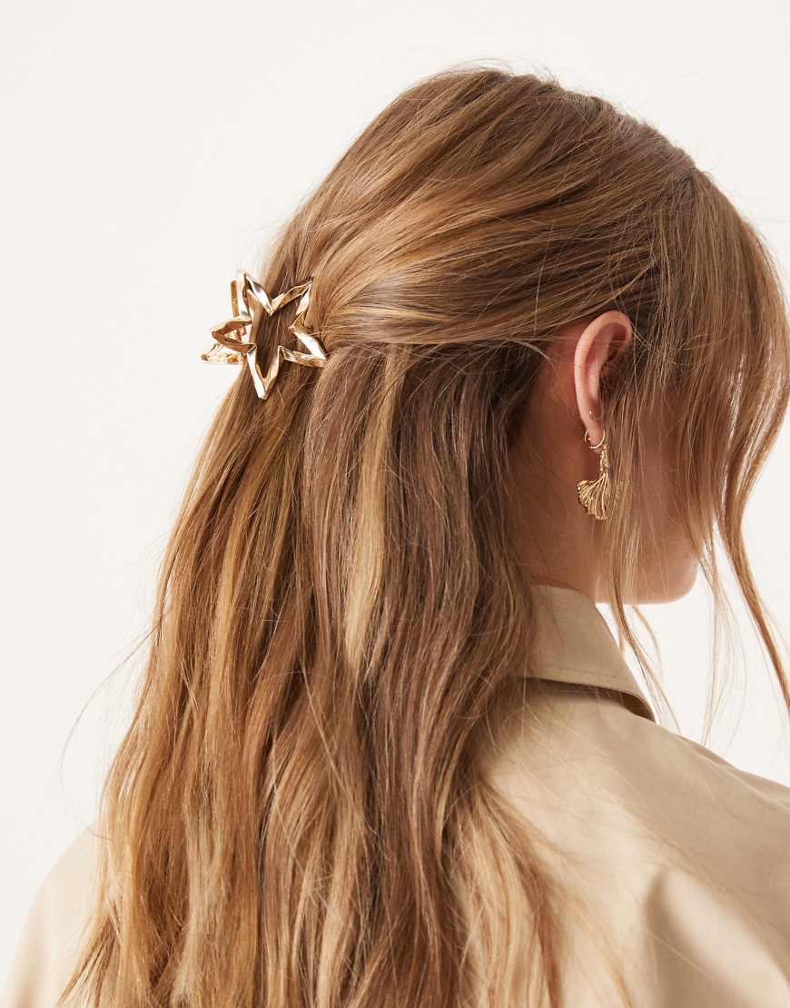 ASOS DESIGN - Haarklammer im Stern-Design in Gold-Goldfarben ASOS DESIGN - Haarklammer im Stern-Design in Gold-Goldfarben von ASOS DESIGN
