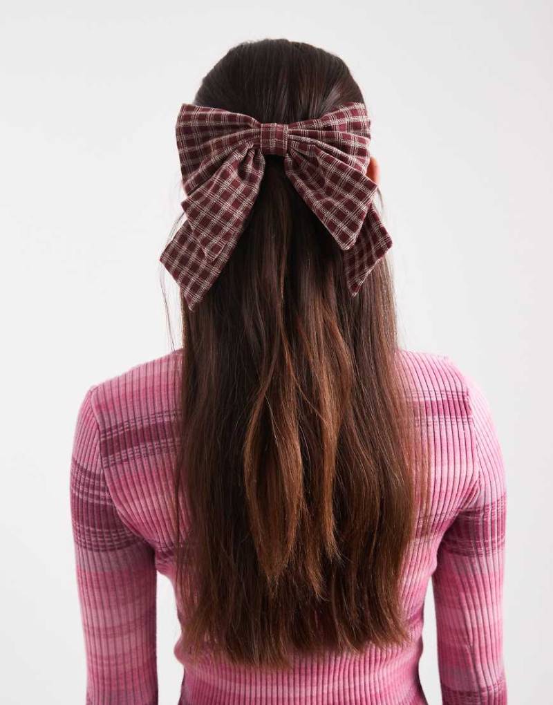 ASOS DESIGN - Haarspange mit karierter Schleife in Burgunderrot von ASOS DESIGN