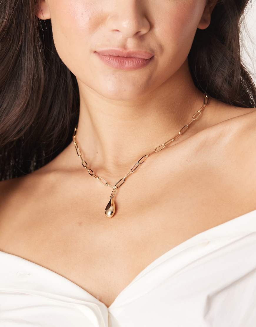 ASOS DESIGN - Halskette in Goldoptik mit Tropfenanhänger-Goldfarben von ASOS DESIGN