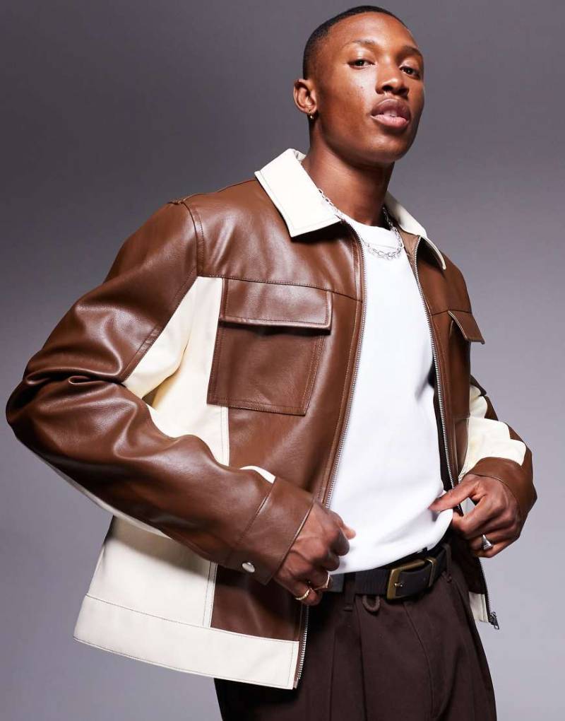 ASOS DESIGN - Harrington-Jacke aus Kunstleder in Braun mit Patchwork-Design von ASOS DESIGN