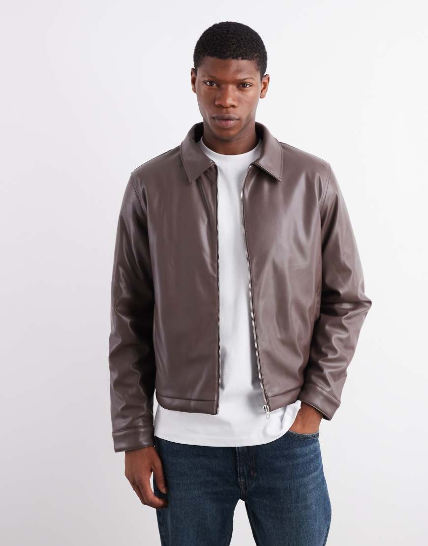 ASOS DESIGN - Harrington-Jacke aus Kunstleder in Braun ASOS DESIGN - Harrington-Jacke aus Kunstleder in Braun von ASOS DESIGN