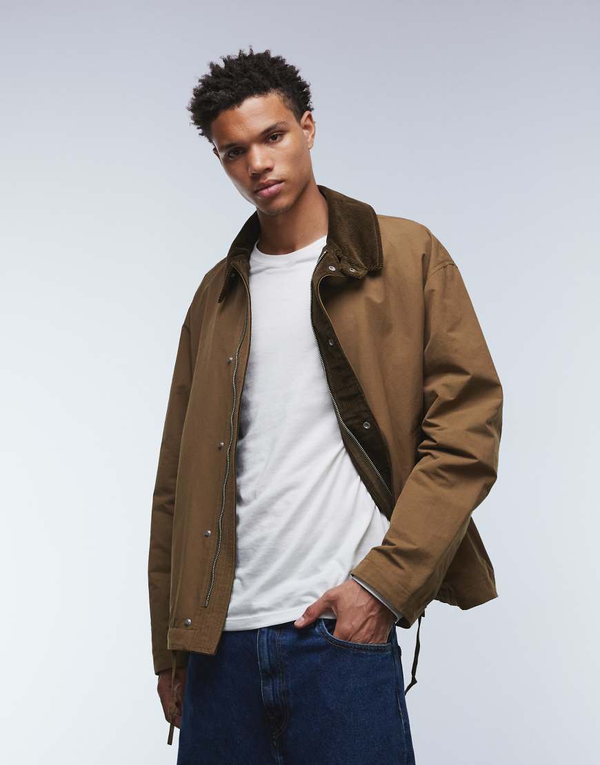 ASOS DESIGN - Harrington-Jacke in Khaki mit Cordkragen-Neutral ASOS DESIGN - Harrington-Jacke in Khaki mit Cordkragen-Neutral von ASOS DESIGN
