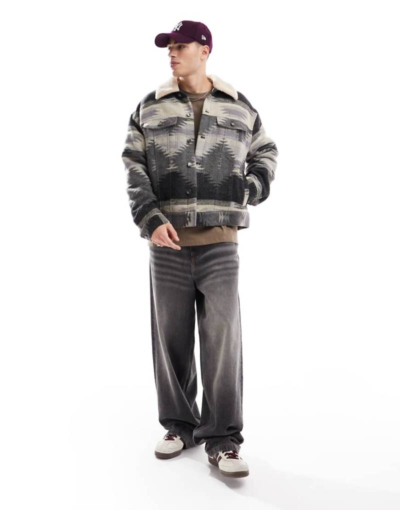 ASOS DESIGN - Oversize-Harrington-Jacke aus Wollimitat in Grau mit abstraktem Design von ASOS DESIGN