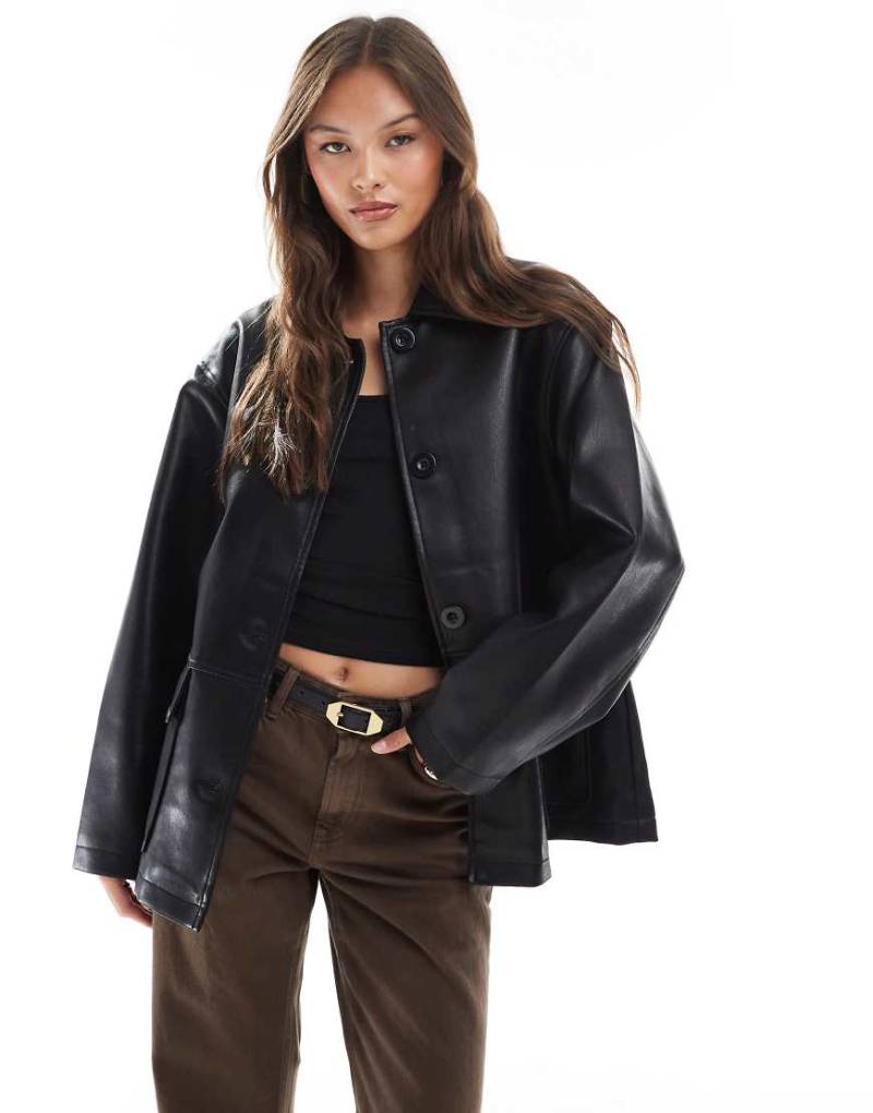 ASOS DESIGN - Harrington-Jacke in schwarzer Leder-Optik von ASOS DESIGN