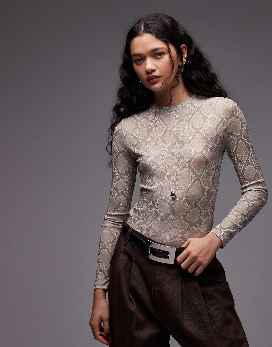 ASOS DESIGN - Hautenges Oberteil aus hauchdünnem Netzstoff in Hellgrau mit Schlangenmuster von ASOS DESIGN