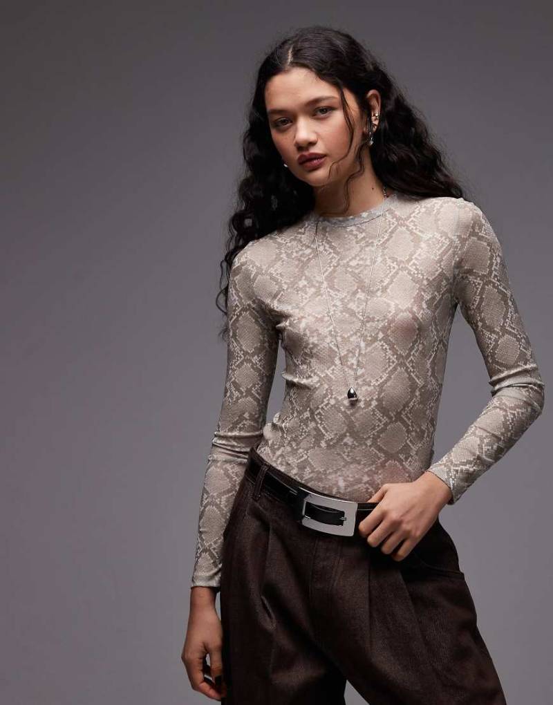 ASOS DESIGN - Hautenges Oberteil aus hauchdünnem Netzstoff in Hellgrau mit Schlangenmuster von ASOS DESIGN