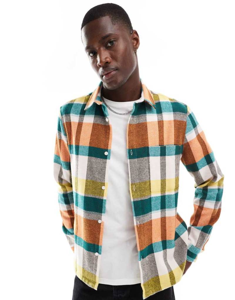ASOS DESIGN - Hemd aus gebürstetem Flanell mit Karomuster in Regenbogenfarben und regulärer Passform-Bunt von ASOS DESIGN