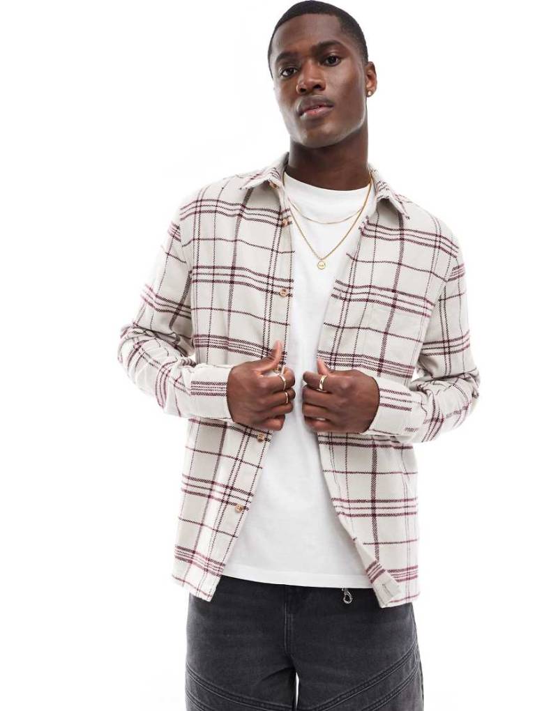 ASOS DESIGN - Regular-Fit-Hemd aus gebürstetem Flanell in Cremeweiß mit Gittermuster-Neutral von ASOS DESIGN