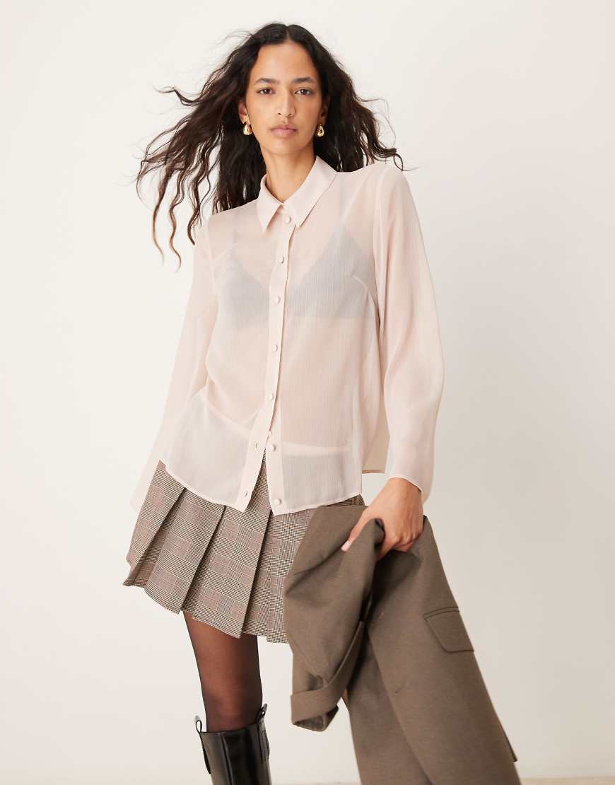 ASOS DESIGN - Hemd in transparentem Rosa mit Knitterstruktur-Weiß von ASOS DESIGN