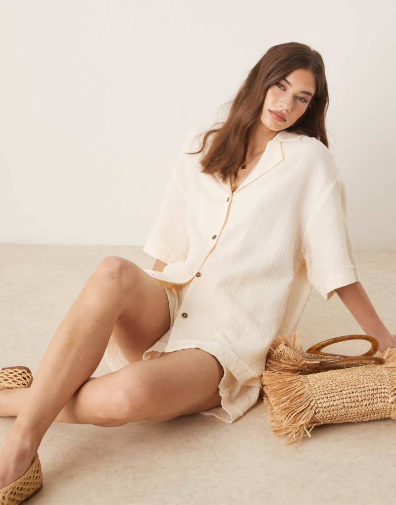 ASOS DESIGN - Hemdbluse aus grob gewebter Baumwolle in Buttermilchweiß, Kombiteil von ASOS DESIGN