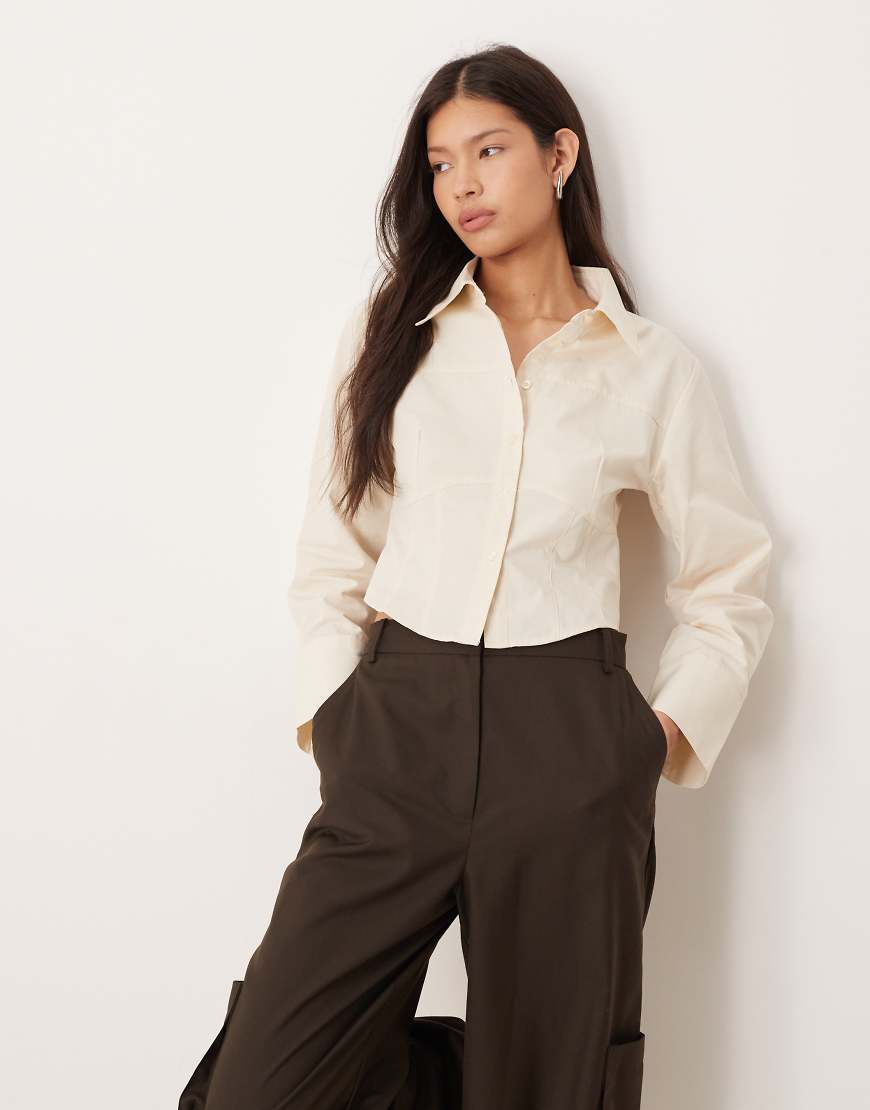 ASOS DESIGN - Hemdbluse in Weiß mit Korsettdetail und Cocoon-Ärmeln von ASOS DESIGN