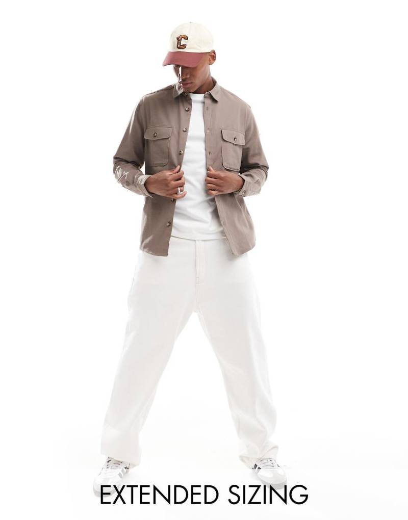 ASOS DESIGN - Hemdjacke aus Baumwolle in dunklem Steinbeige-Neutral von ASOS DESIGN