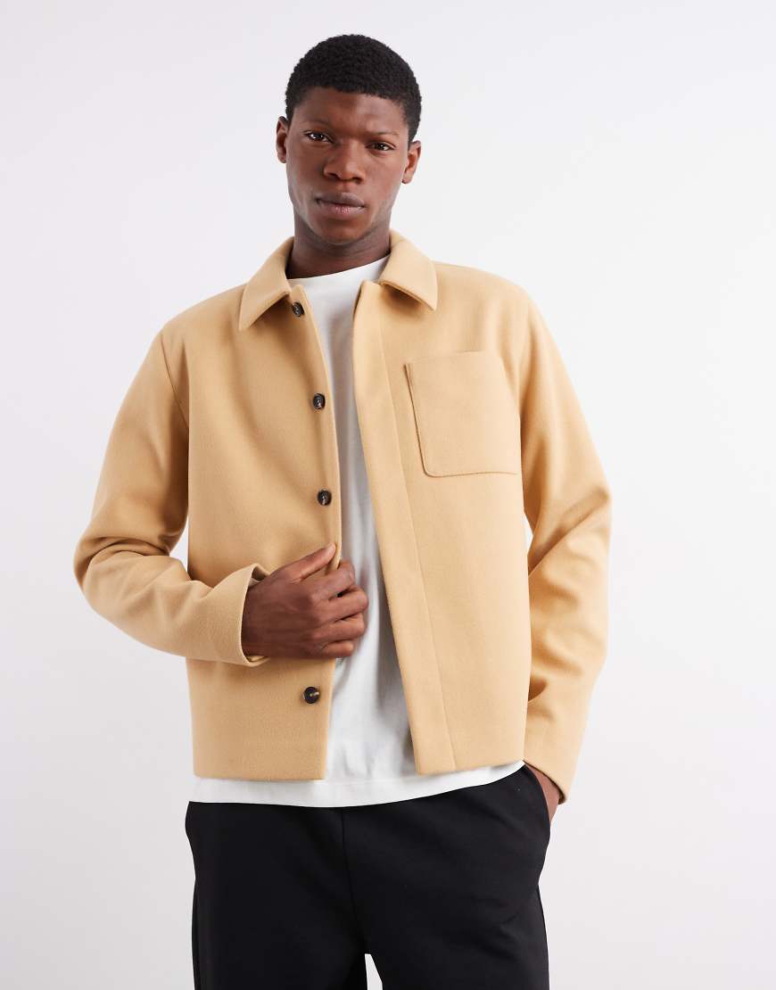 ASOS DESIGN - Hemdjacke mit Wolloptik in Camel-Neutral von ASOS DESIGN