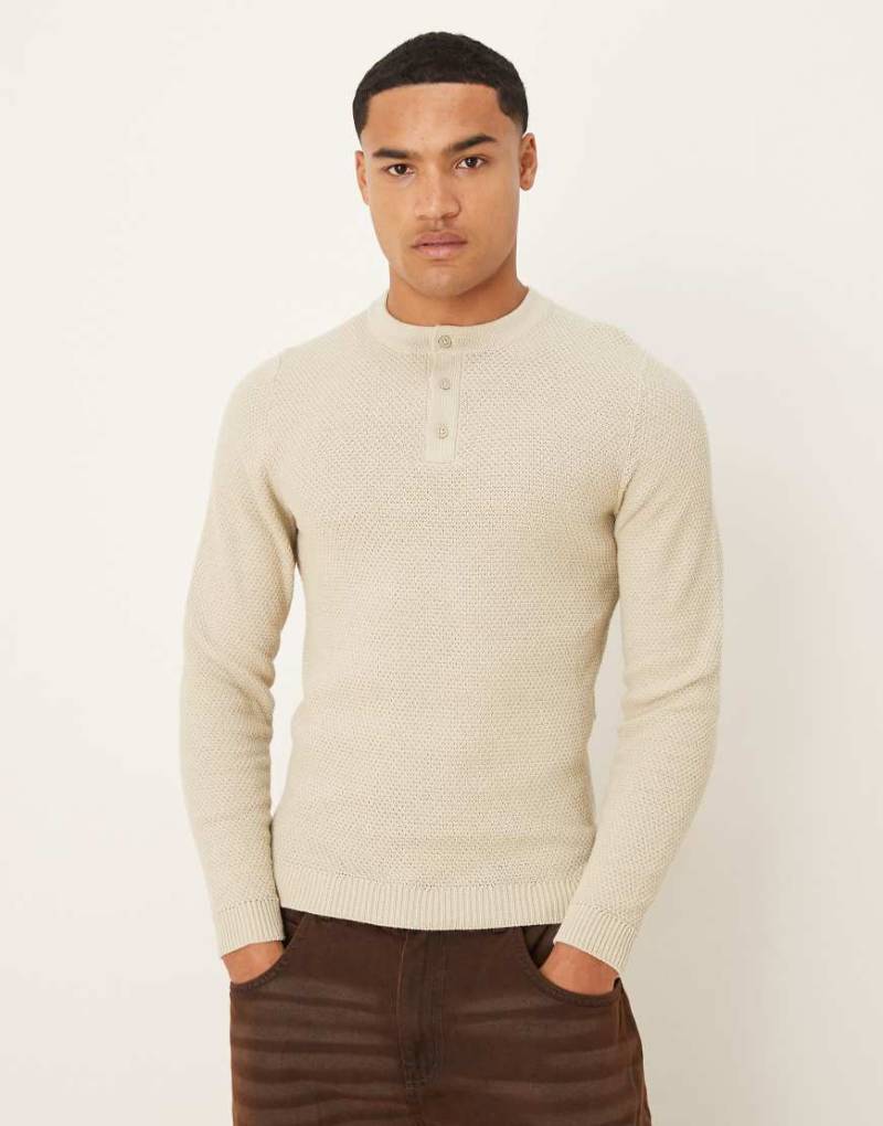 ASOS DESIGN - Henley-Pullover aus Strick in Creme mit körperbetontem Schnitt-Neutral von ASOS DESIGN
