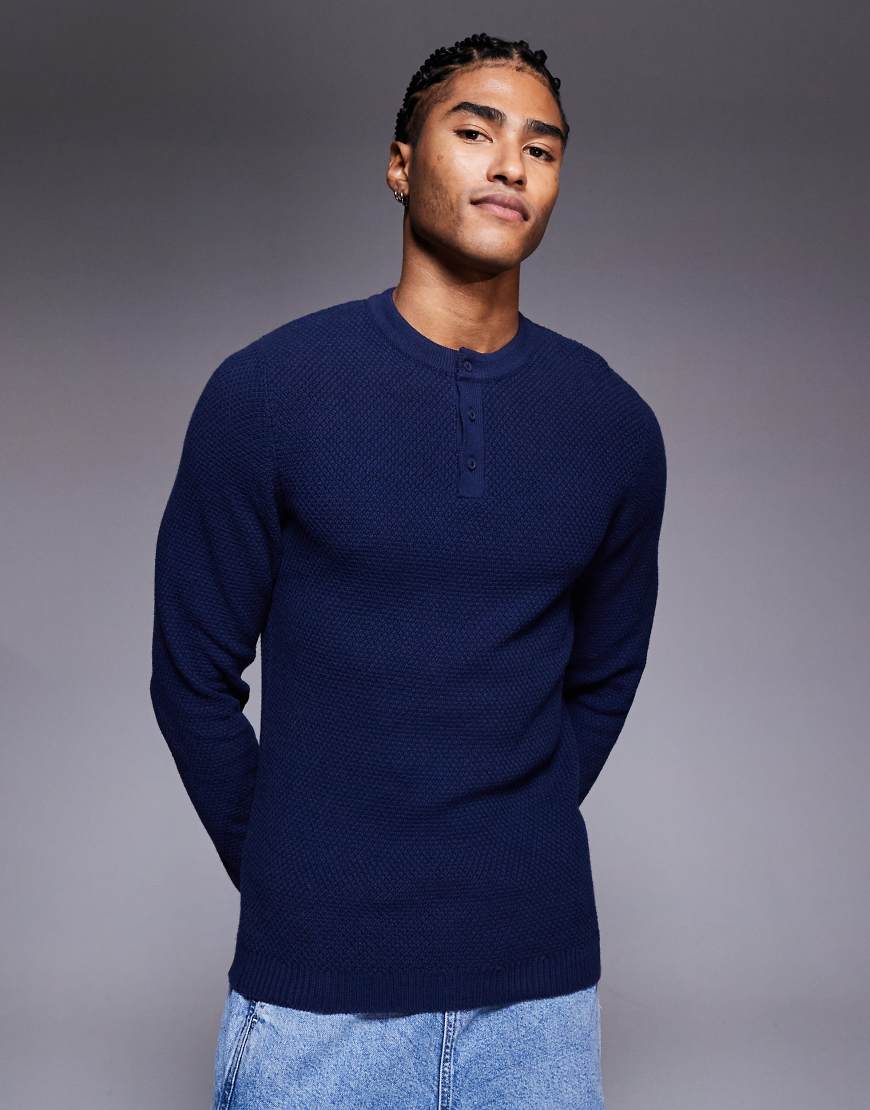 ASOS DESIGN - Henley-Pullover aus Strick in Marineblau mit körperbetontem Schnitt ASOS DESIGN - Henley-Pullover aus Strick in Marineblau mit körperbetontem Schnitt von ASOS DESIGN