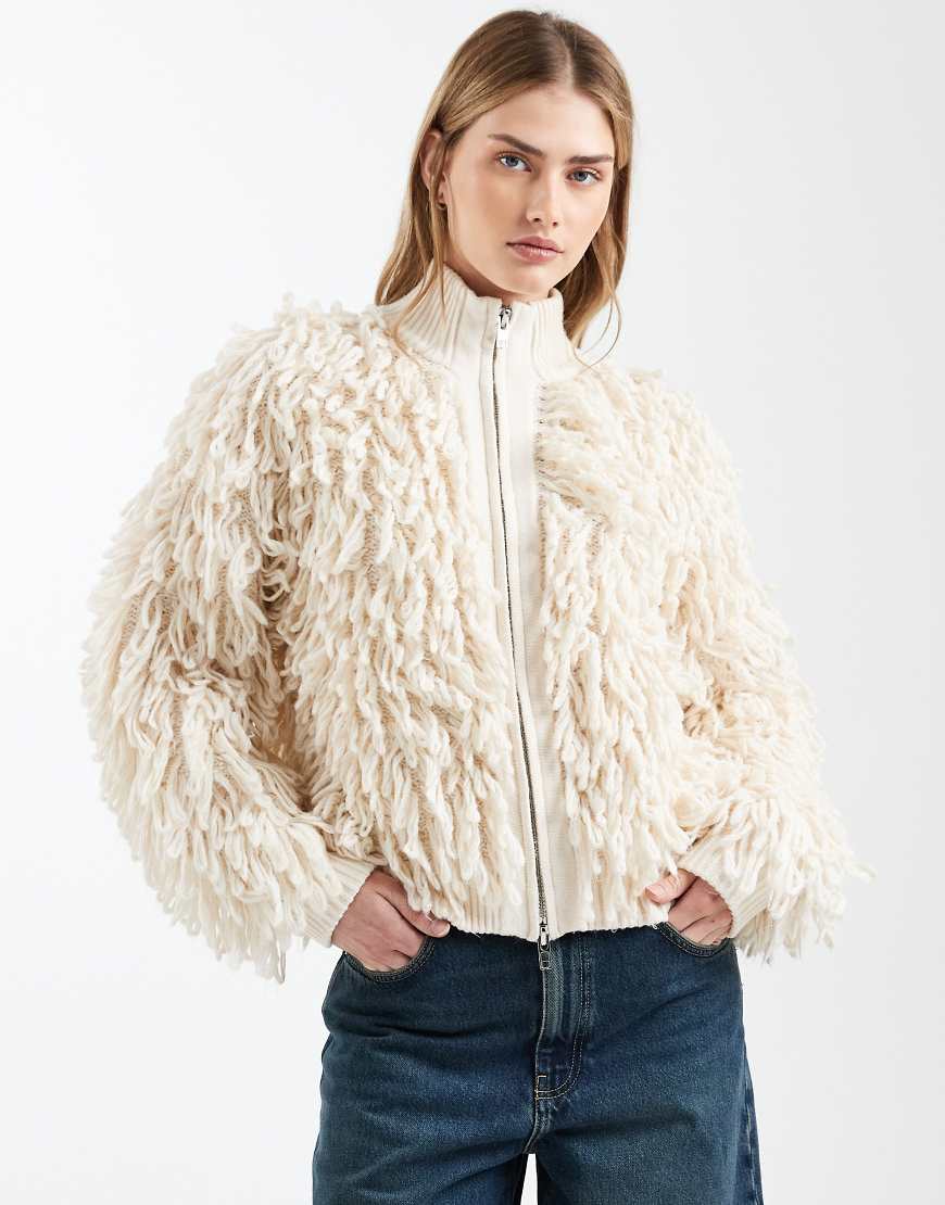 ASOS DESIGN - Hochgeschlossene Strickjacke aus Schlaufengarn in Marshmallow mit durchgehendem Reißverschluss-Neutral von ASOS DESIGN