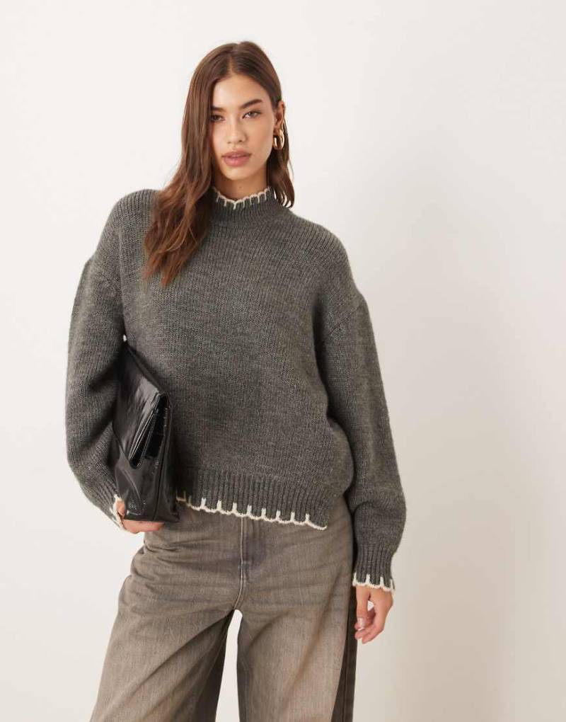 ASOS DESIGN - Hochgeschlossener Pullover in Anthrazit mit Languettenstich-Grau von ASOS DESIGN