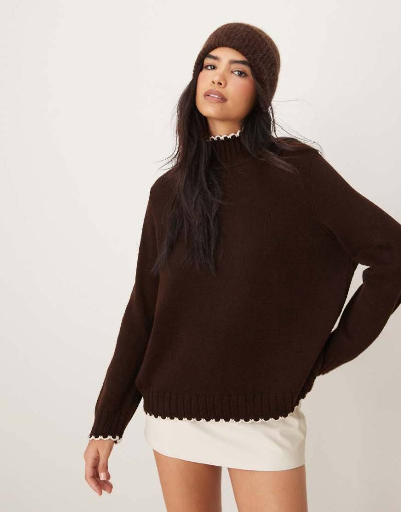 ASOS DESIGN - Hochgeschlossener Pullover in Schokobraun mit Langettenstich von ASOS DESIGN