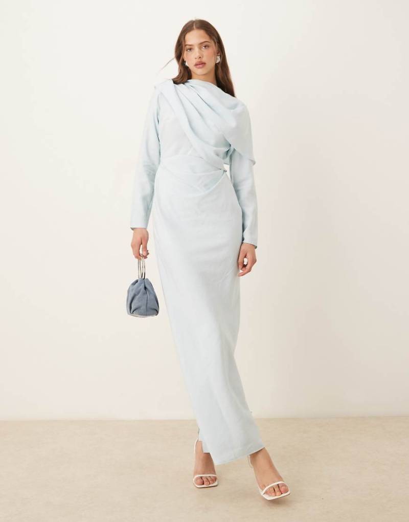 ASOS DESIGN - Hochgeschlossenes Maxikleid in Hellblau mit drapiertem Oberteil von ASOS DESIGN