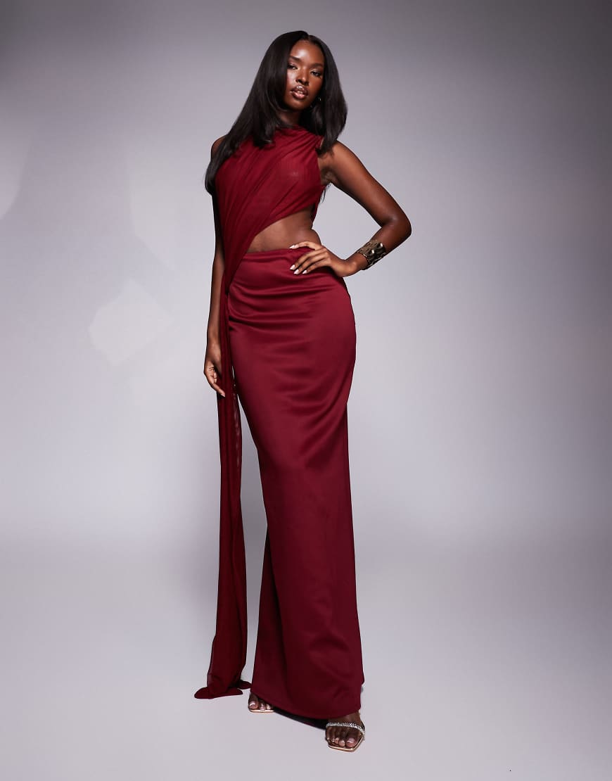 ASOS DESIGN - Hochgeschlossenes Scuba-Maxikleid in Burgunderrot mit drapiertem Mesh-Detail an der Seite von ASOS DESIGN