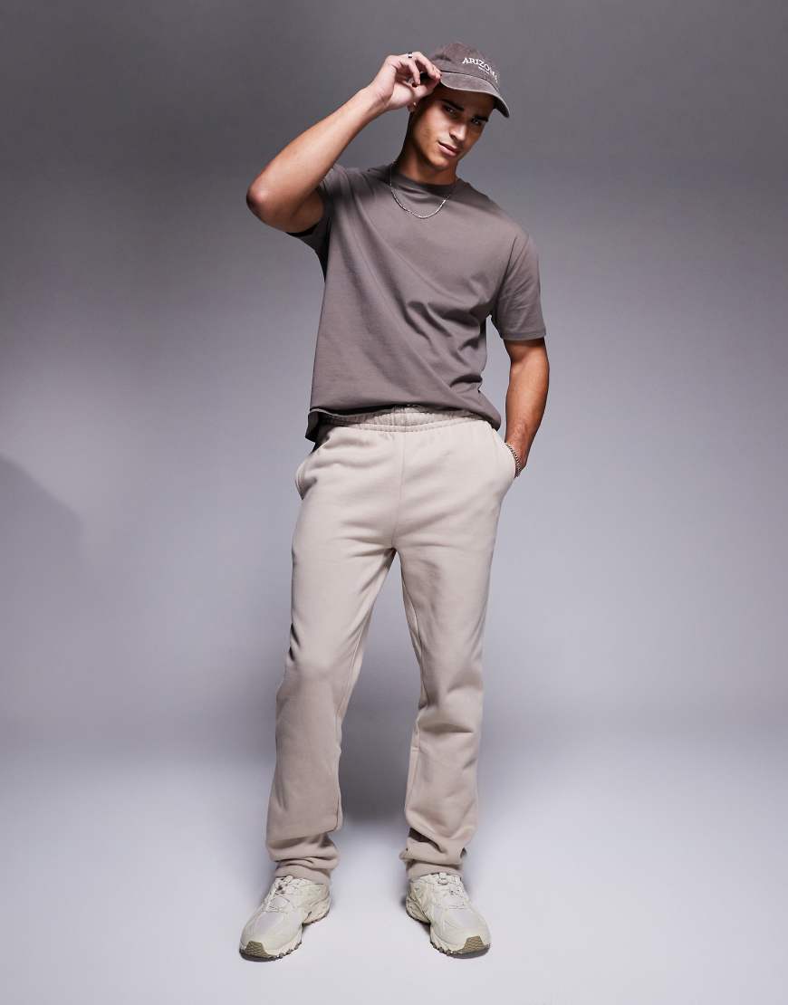 ASOS DESIGN - Hochwertige, schwere Jogginghose in Beige mit geradem Schnitt, 400 g/m²-Neutral von ASOS DESIGN