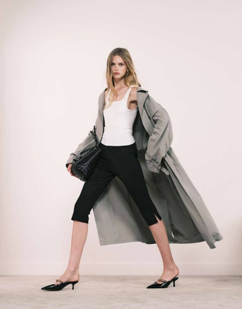 ASOS DESIGN - Hochwertige Caprihose aus Ponte-Stoff in Schwarz, Kombiteil von ASOS DESIGN