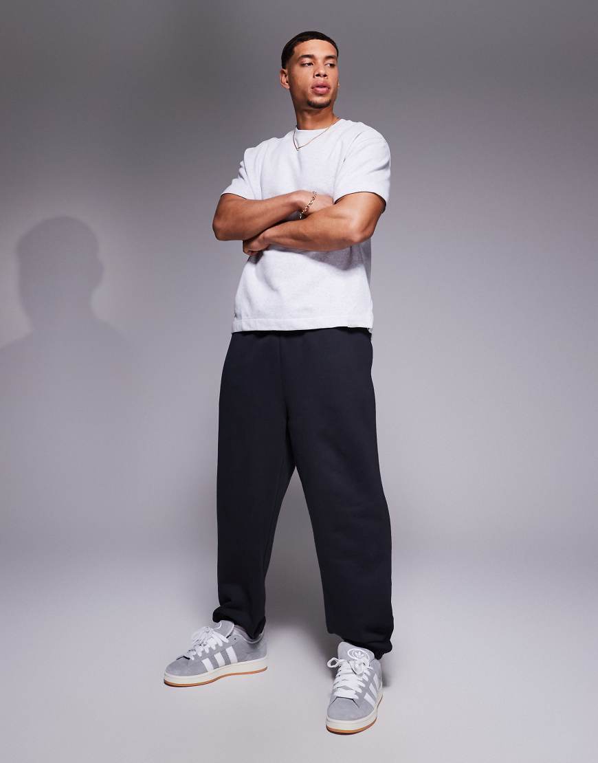 ASOS DESIGN - Hochwertige Relaxed-Fit-Jogginghose aus schwerem Stoff in Anthrazit, 400 g/m²-Grau von ASOS DESIGN