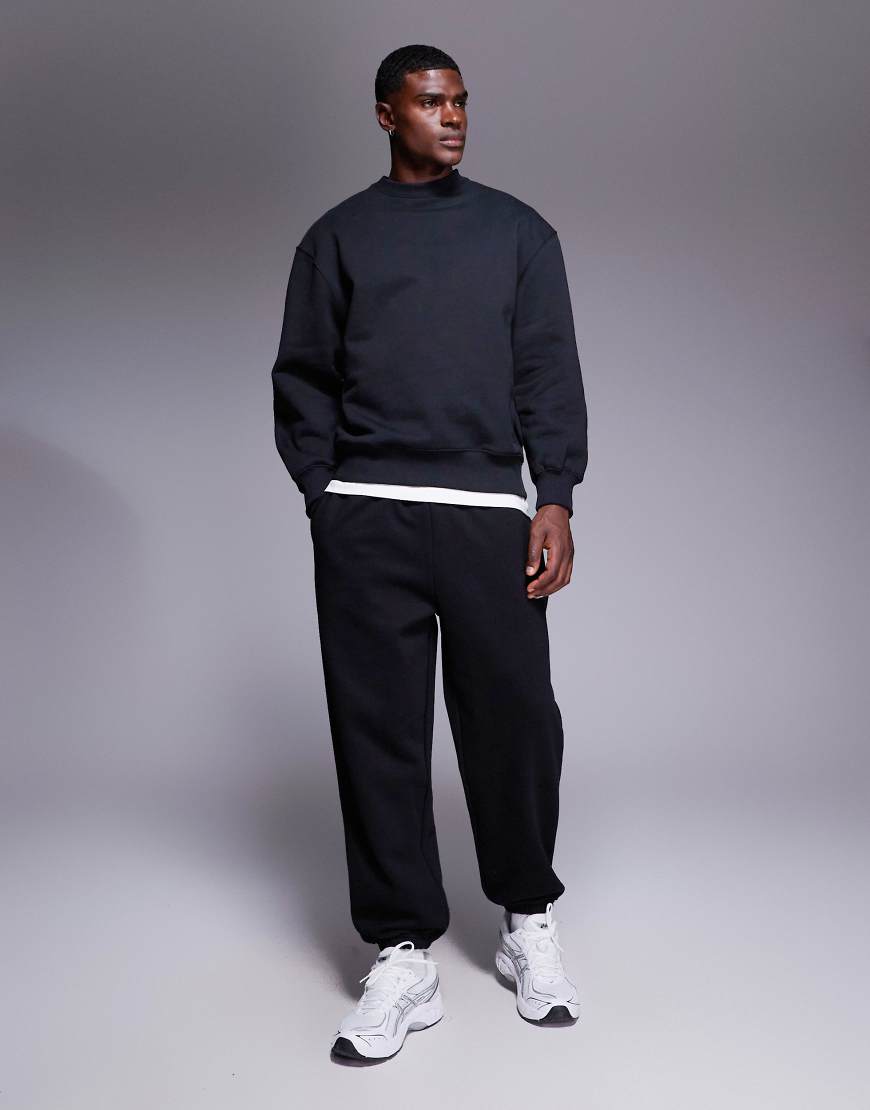 ASOS DESIGN - Hochwertige Oversize-Jogginghose aus schwerem Stoff in Schwarz, 400 g/m² ASOS DESIGN - Hochwertige Oversize-Jogginghose aus schwerem Stoff in Schwarz, 400 g/m² von ASOS DESIGN