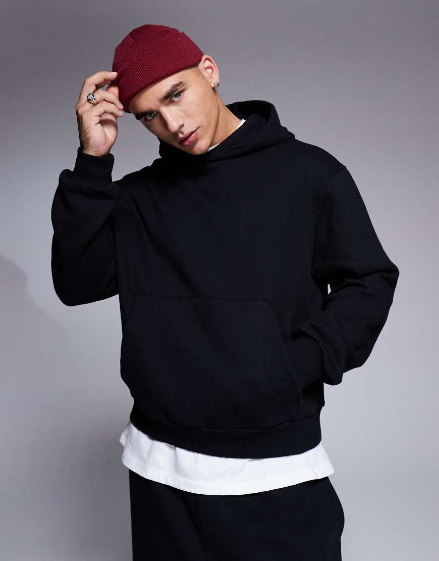 ASOS DESIGN - Hochwertiger, schwerer Oversize-Kapuzenpullover in Schwarz mit kastigem Schnitt, 400 g/m² ASOS DESIGN - Hochwertiger, schwerer Oversize-Kapuzenpullover in Schwarz mit kastigem Schnitt, 400 g/m² von ASOS DESIGN