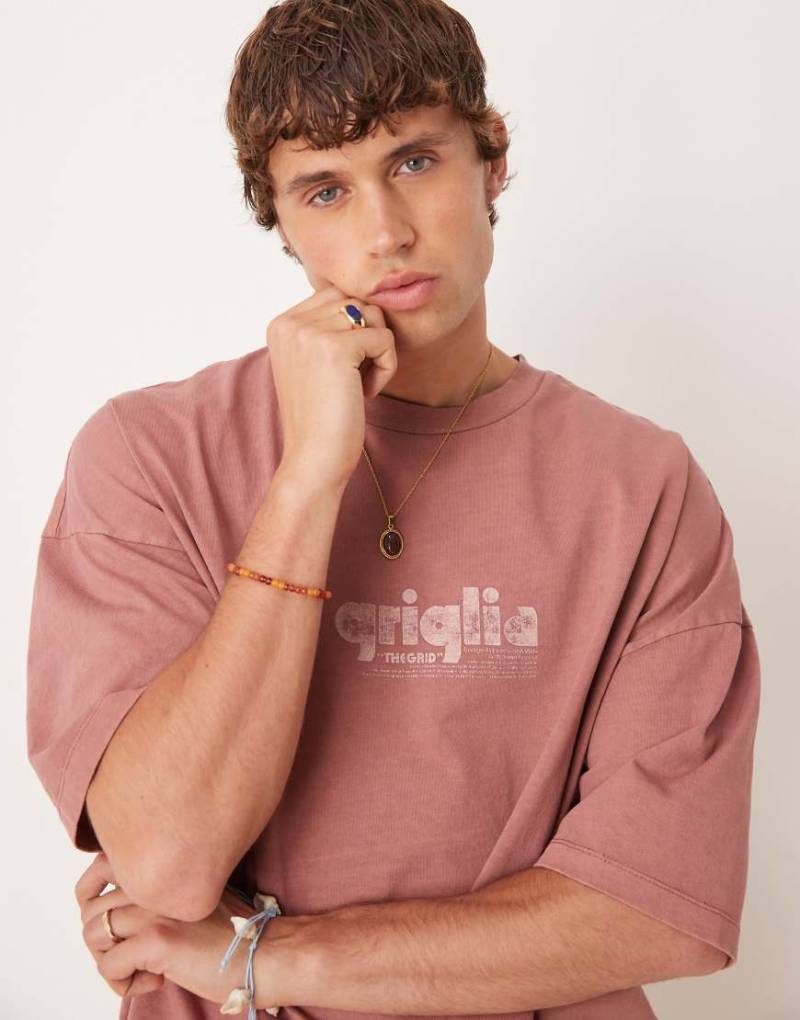 ASOS DESIGN - Hochwertiges Oversize-T-Shirt aus schwerem Material in verwaschenem Braun mit Print von ASOS DESIGN