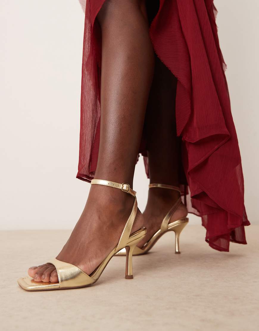 ASOS DESIGN - Hollow - Filigrane Absatz-Sandalen in Gold-Goldfarben von ASOS DESIGN